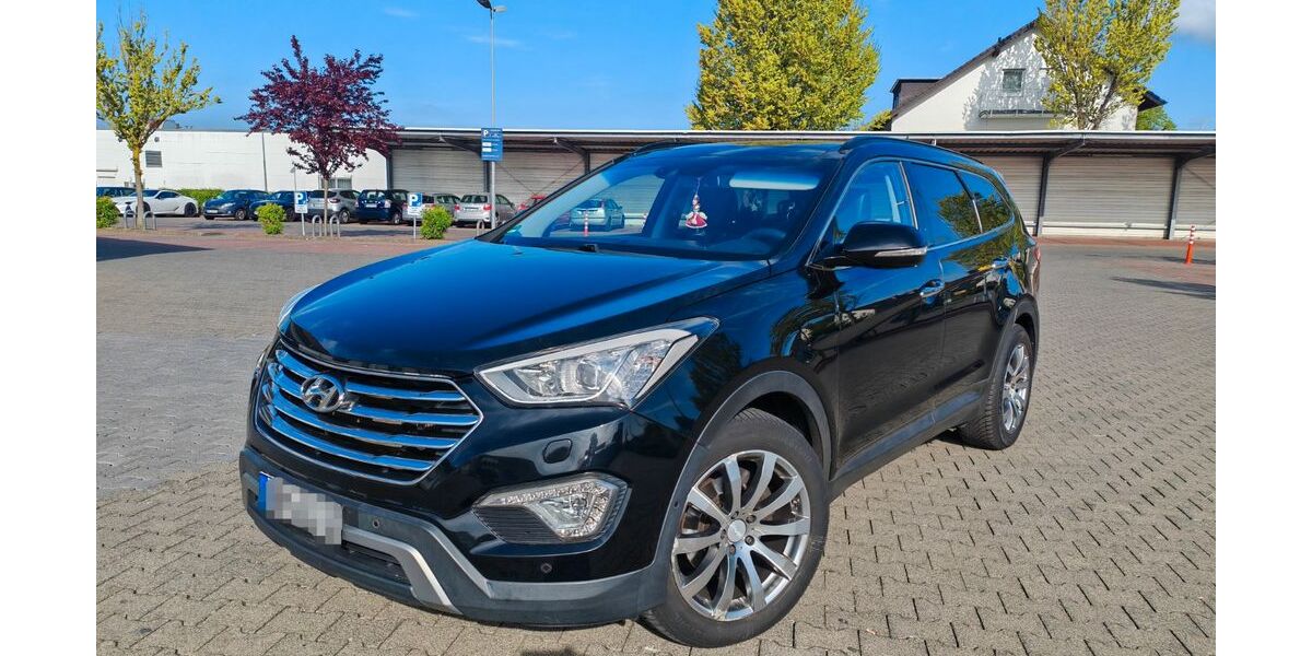 Hyundai Grand Santa Fe 126.000 km 17.000 &euro; Wesseling 50389