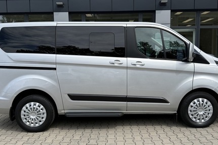 Ford TtansitCustom 9 Sitzer 1. Hand Scheckheft - Auto 83.800 km 22.990 &euro; Koblenz 56070
