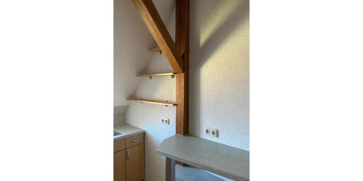 Dachgeschoßwohnung Elsteraue - 2 Zimmer, 60 m&sup2;, 360&euro; | Angebot:25965136
