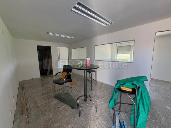 Gewerbeobjekt Bad Dürrenberg - 1.950&euro; | Angebot:24520408