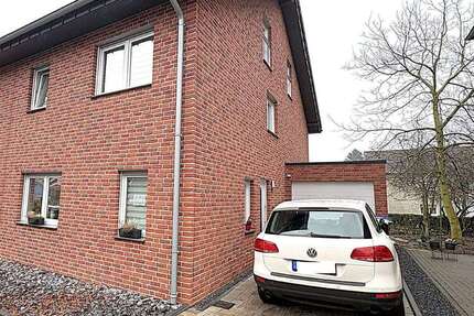 Haus Herzogenrath - 5 Zimmer, 150 m&sup2;, 1.700&euro; | Angebot:25088258