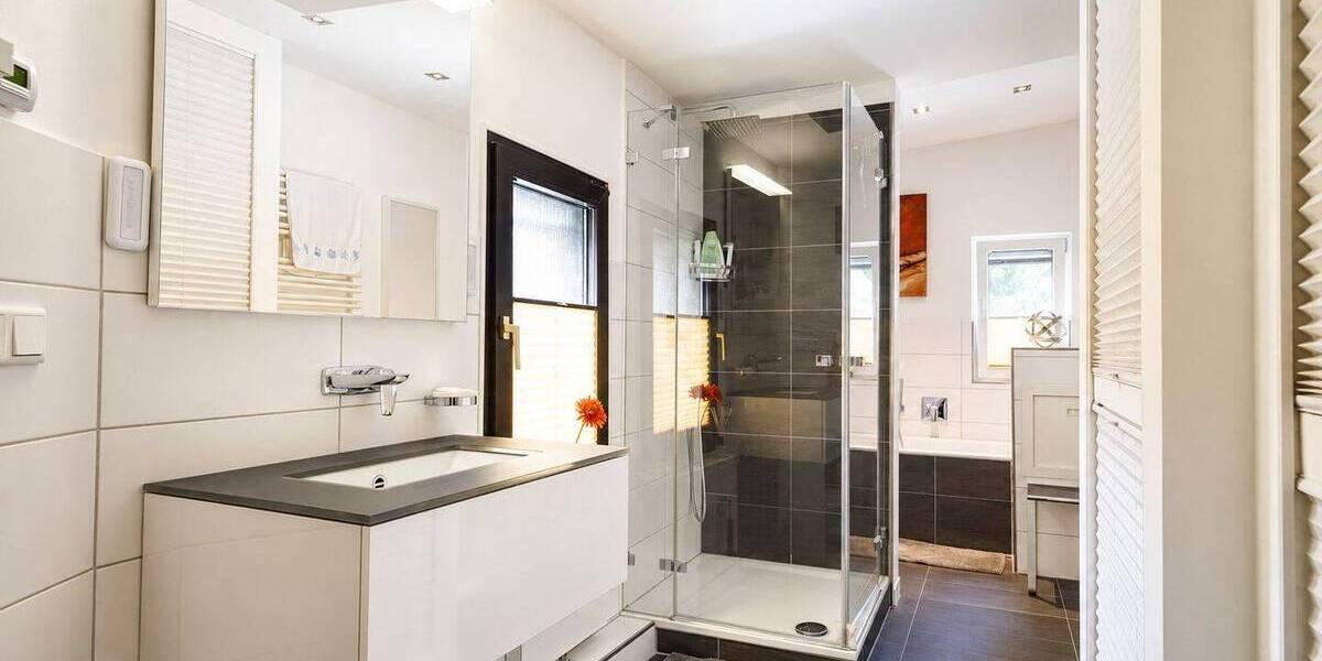 Einfamilienhaus Krefeld / Uerdingen Uerdingen - 5 Zimmer, 100 m&sup2;, 319.000&euro; | Angebot:26840904