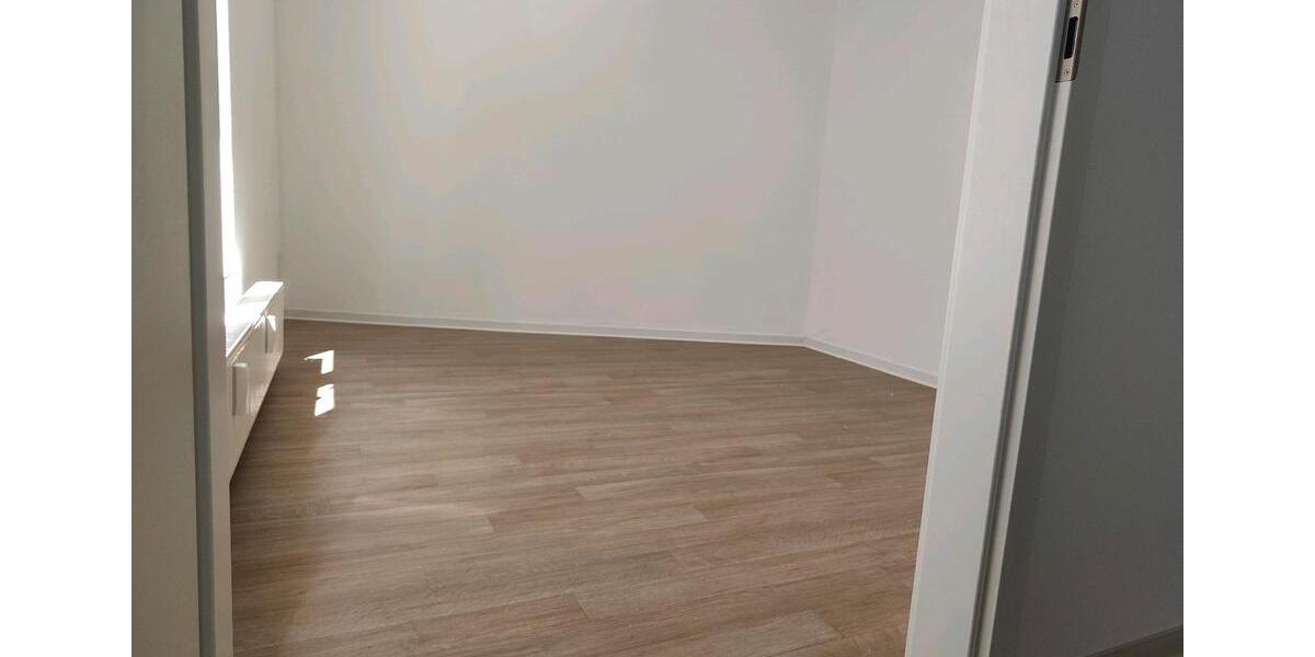 Erdgeschoßwohnung Köthen (Anhalt) - 5 Zimmer, 150 m&sup2;, 1.100&euro; | Angebot:26323290