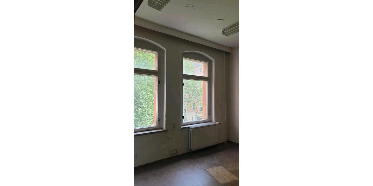 Mehrfamilienhaus, Wohnhaus Frohburg - 18 Zimmer, 450 m&sup2;, 95.000&euro; | Angebot:26932418