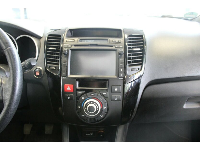 Kia Venga 1.6 CVVT Edition 7 - Panorama - 42.466 km 9.980 € Euskirchen 53881