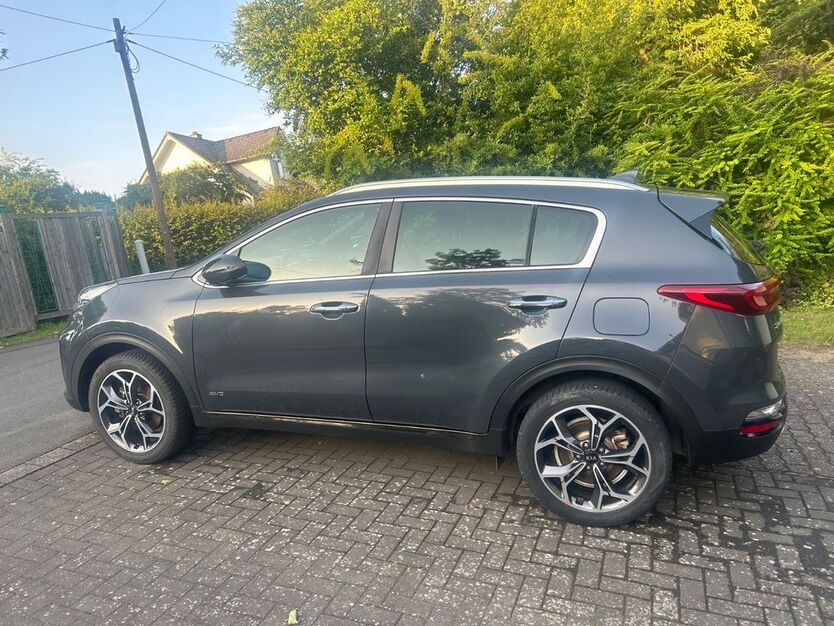 Kia Sportage 124.850 km 15.999 € Much 53804