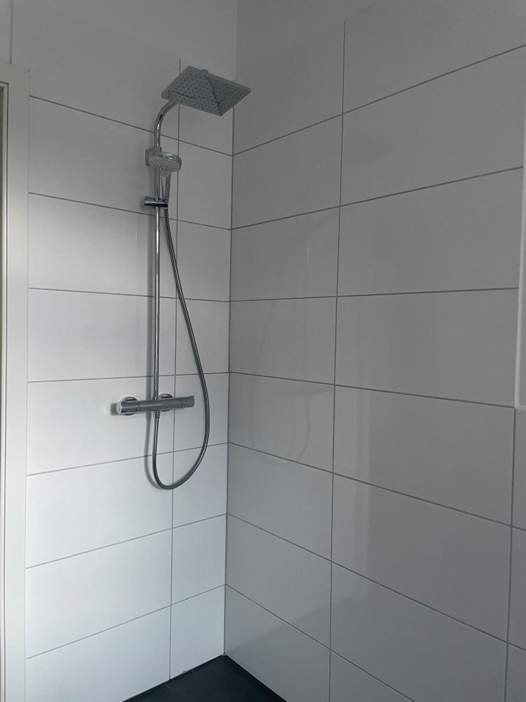 Großzügig Wohnen in hochwertig sanierter Etage im Zentrum von FalkensteinV. 5 zimmer