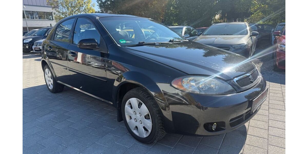 Daewoo Lacetti 149.556 km 999 € Fellbach 70736
