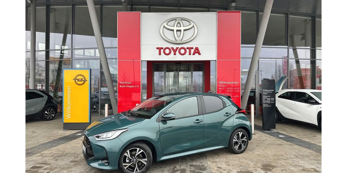 Toyota Yaris 3.000 km 28.490 &euro; Singen 78224