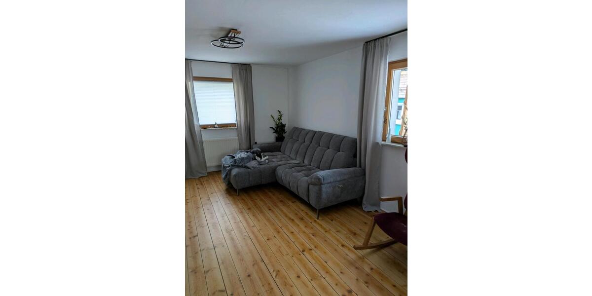 Einfamilienhaus Villingen-Schwenningen Schwenningen - 4 Zimmer, 95 m&sup2;, 1.800&euro; | Angebot:25980750