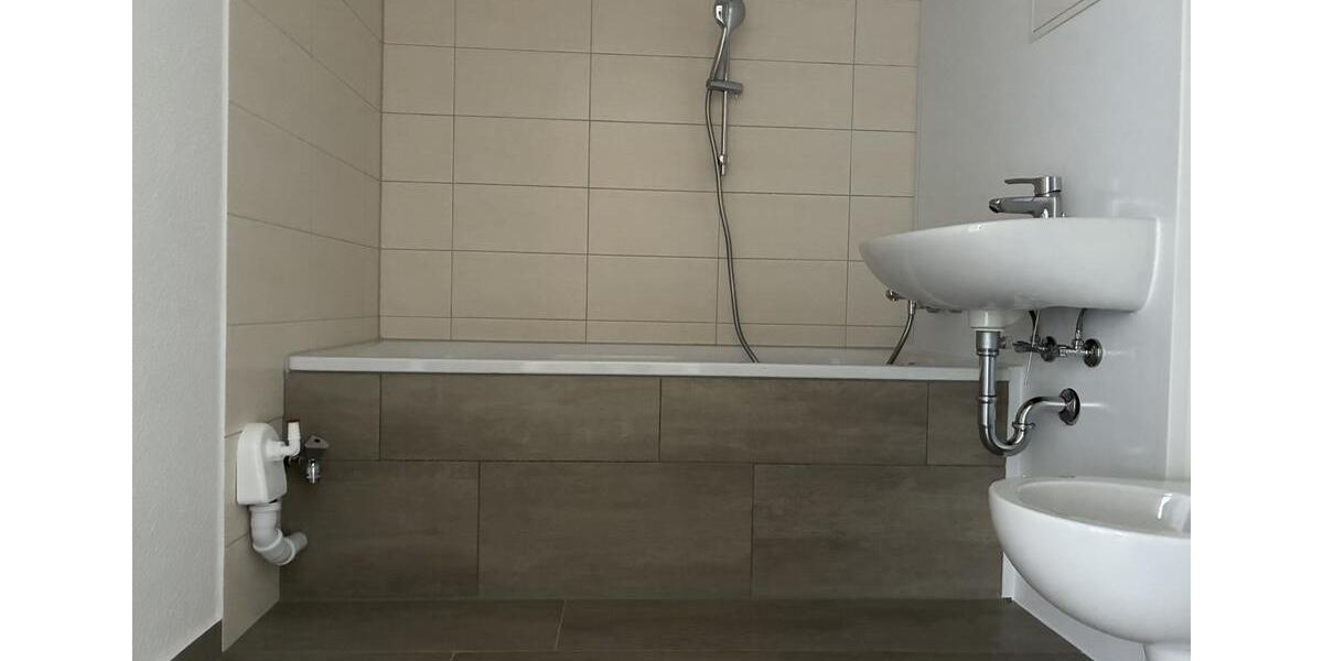 Etagenwohnung Guben - 4 Zimmer, 67 m&sup2;, 473&euro; | Angebot:25783647