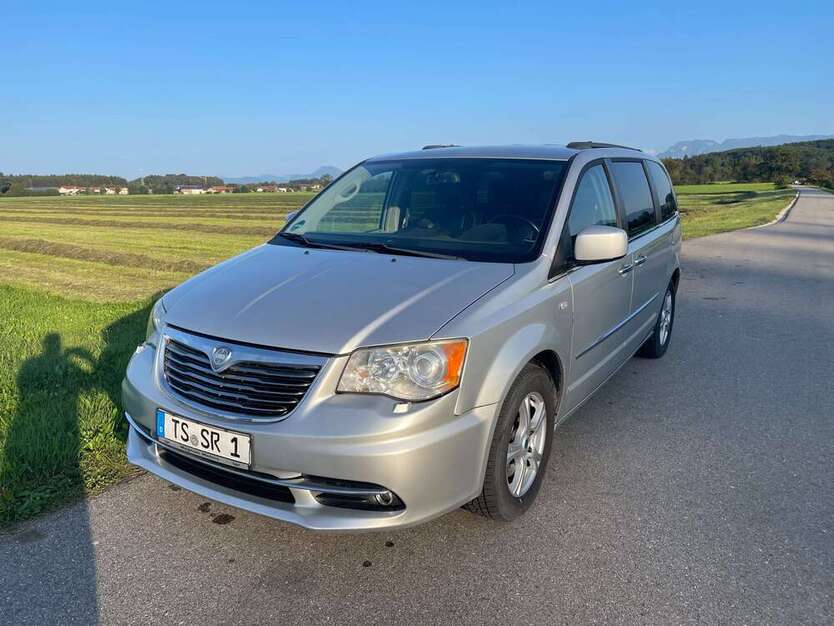 Lancia Voyager 184.000 km 10.500 € Petting 83367