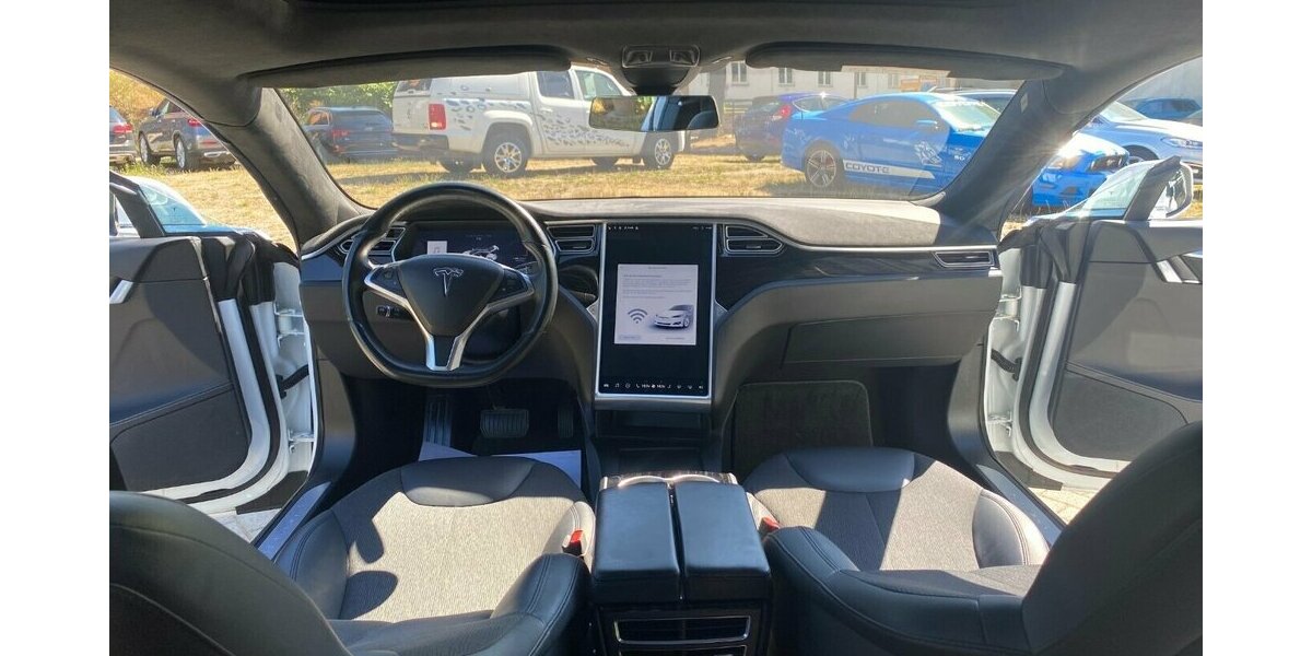 Tesla Model S 75 FreeSupercharger*CCS Adapter*Sitzh.*Aut 99.890 km 39.990 &euro; Rudolstadt 07407