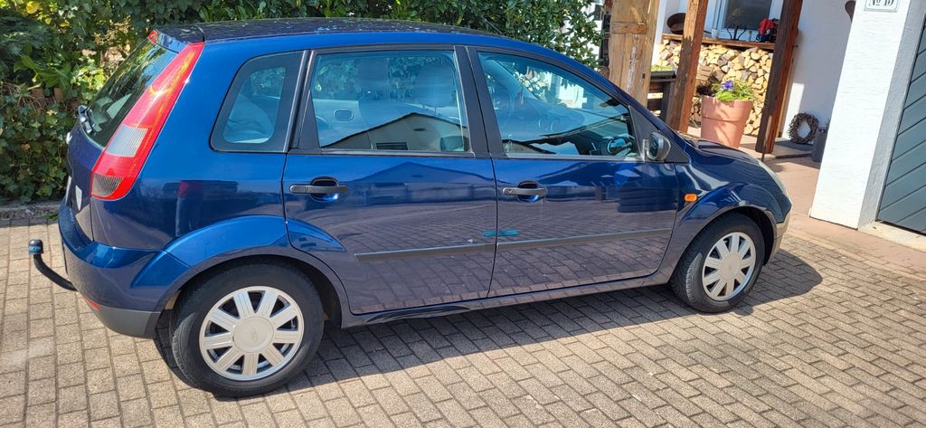 Ford Fiesta 129.500 km 1.850 &euro; Mainhardt 74535
