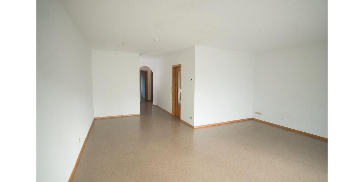 Hochparterre Saarbrücken West - 3 Zimmer, 75 m&sup2;, 179.000&euro; | Angebot:27003124