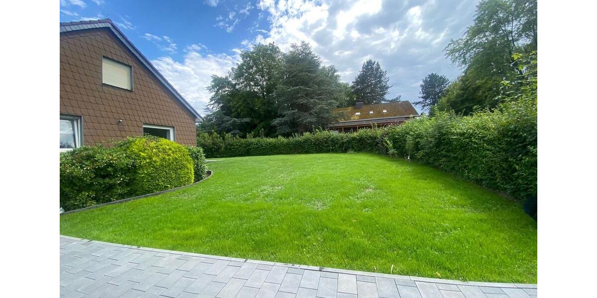 Einfamilienhaus Lage - 5 Zimmer, 150 m&sup2;, 1.400&euro; | Angebot:25254956