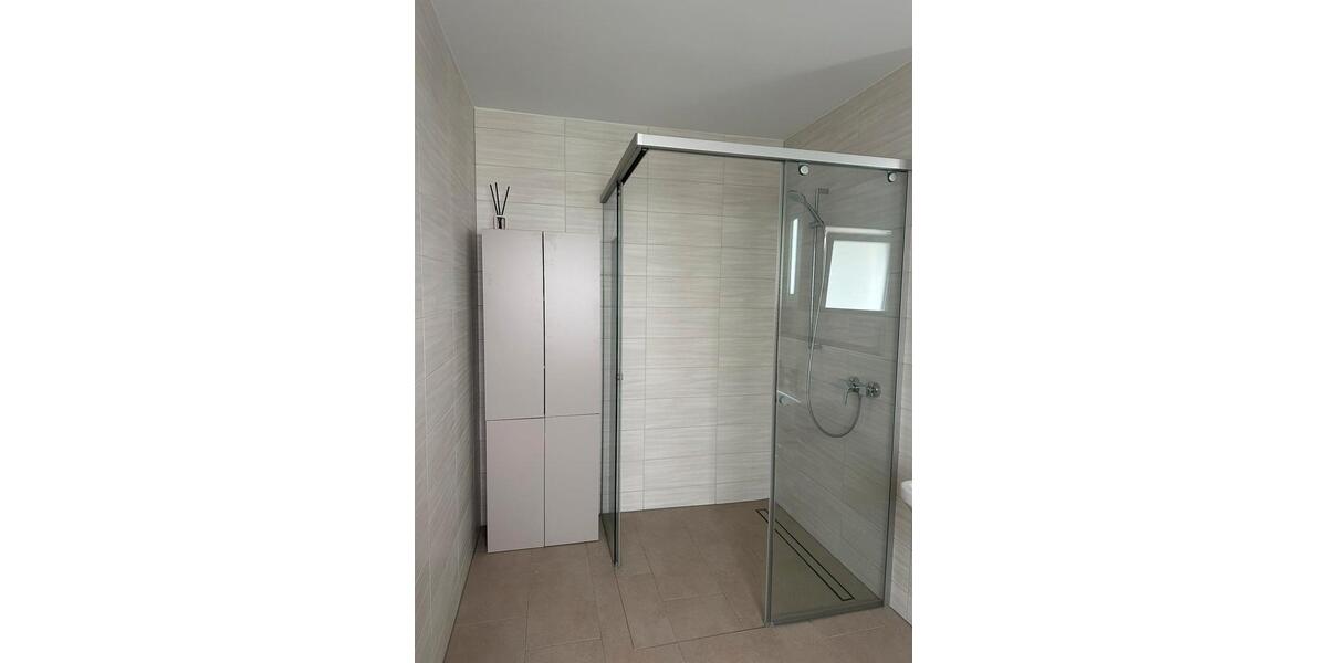 Erdgeschoßwohnung Kitzingen - 4.5 Zimmer, 128 m&sup2;, 1.360&euro; | Angebot:26350719