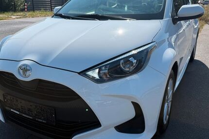 Toyota Yaris 35.950 km 12.990 &euro; Bornheim 53332