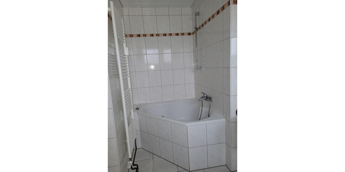 Etagenwohnung Stolzenau - 4 Zimmer, 90 m&sup2;, 125.000&euro; | Angebot:26249012