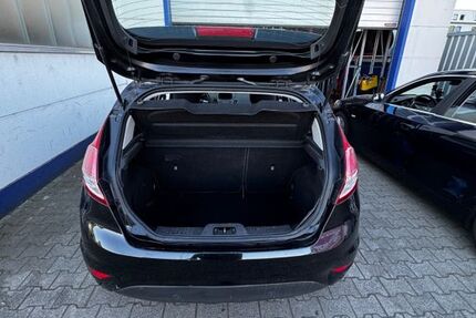 Ford Fiesta 193.000 km 3.250 &euro; Frankfurt 60437