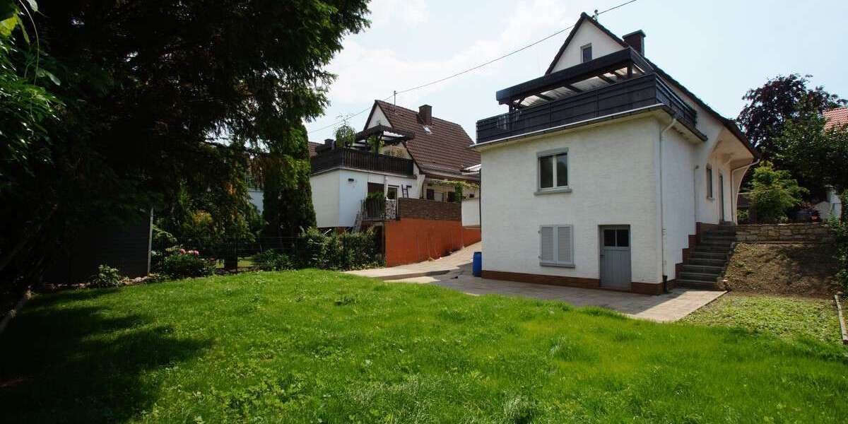 Einfamilienhaus Ingelheim am Rhein - 4.5 Zimmer, 150 m&sup2;, 2.400&euro; | Angebot:24789397
