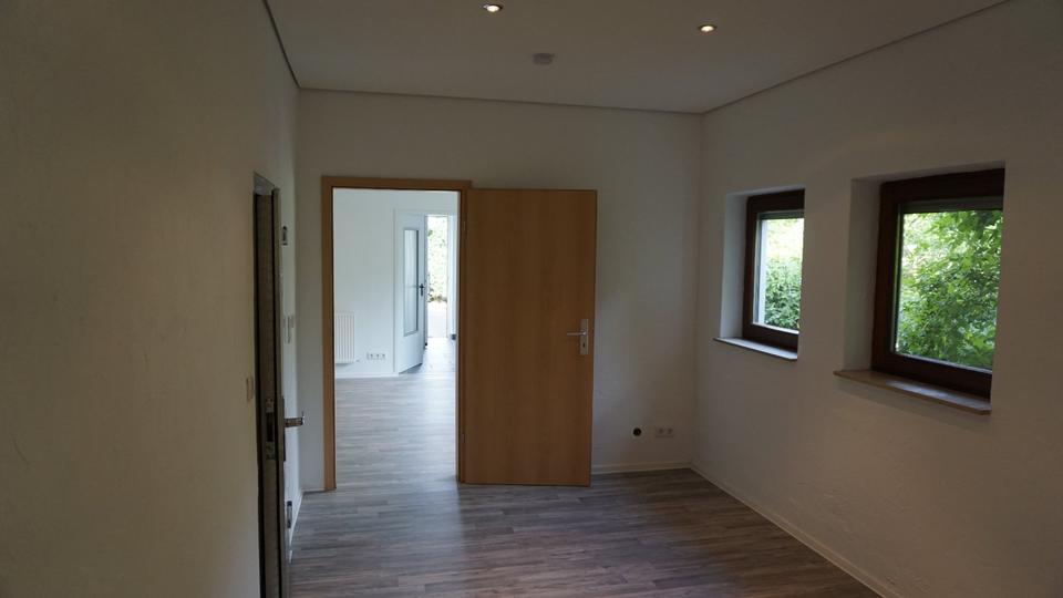 Erdgeschoßwohnung Solms - 2.5 Zimmer, 70 m&sup2;, 700&euro; | Angebot:25341791