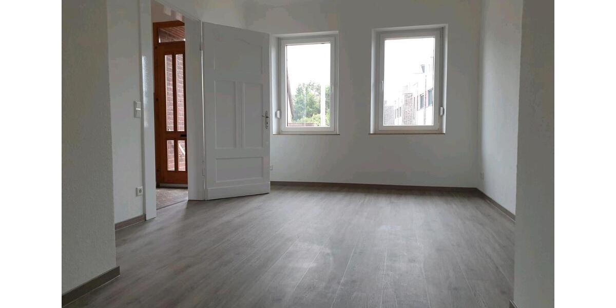 Doppelhaushälfte Krefeld Hülser Berg - 5 Zimmer, 151 m&sup2;, 1.900&euro; | Angebot:25045889