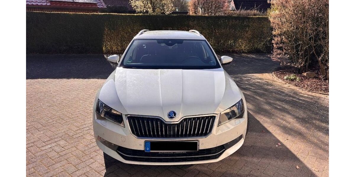 Skoda Superb 256.223 km 10.400 &euro; Vechta 49377