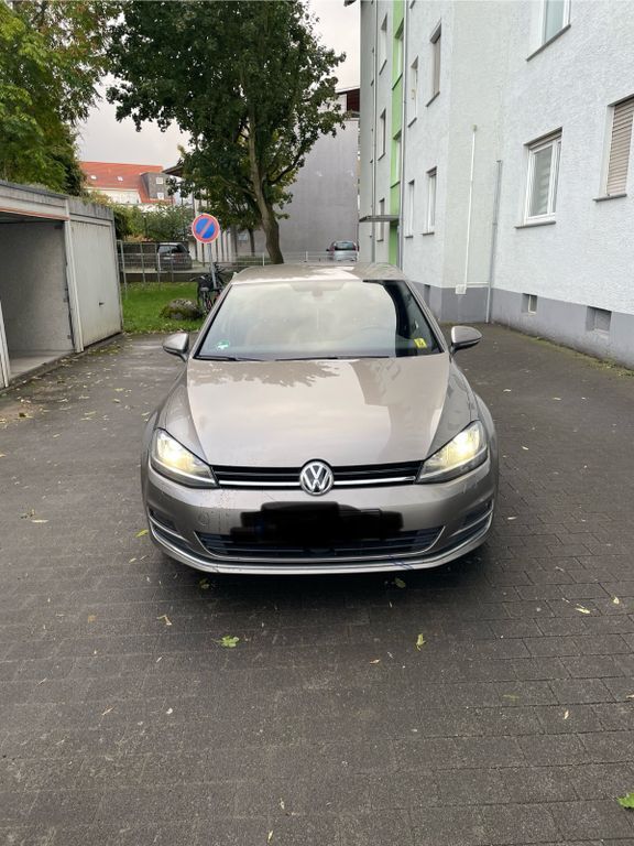VW Golf 169.300 km 12.800 € Bischofsheim 65474