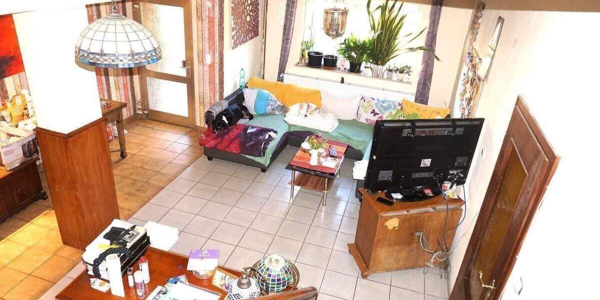 Mehrfamilienhaus, Wohnhaus Bad Arolsen Schmillinghausen - 6 Zimmer, 155 m&sup2;, 125.000&euro; | Angebot:25984351