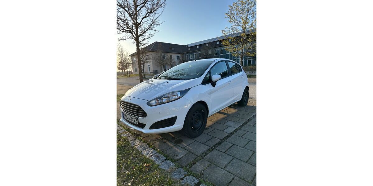 Ford Fiesta 117.724 km 5.200 &euro; Bad Tölz 83646