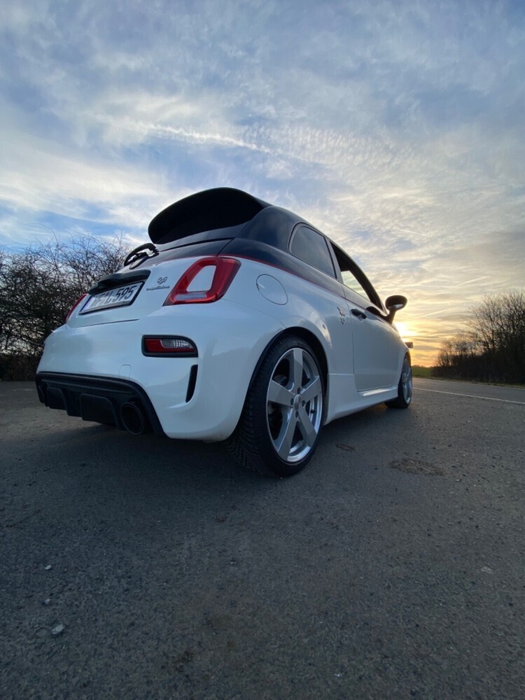 595 competizione