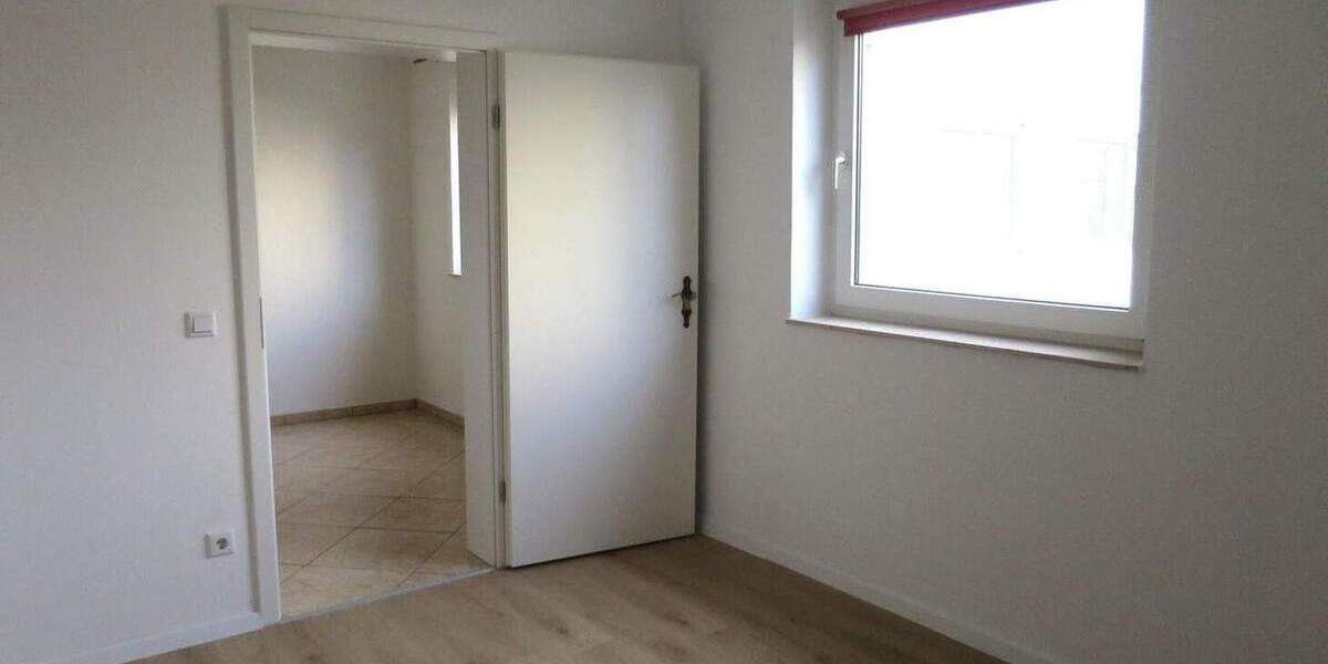 Etagenwohnung Kaiserslautern Innenstadt - 4 Zimmer, 114 m&sup2;, 1.180&euro; | Angebot:25391716