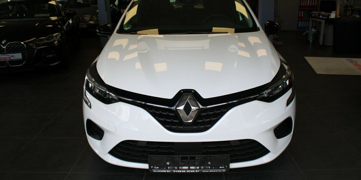 Renault Clio TCe 90 EQUILIBRE 34.200 km 12.980 &euro; Euskirchen 53881