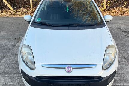Fiat Punto Evo 159.000 km 1.999 &euro; Dorf Mecklenburg/Karow 23972
