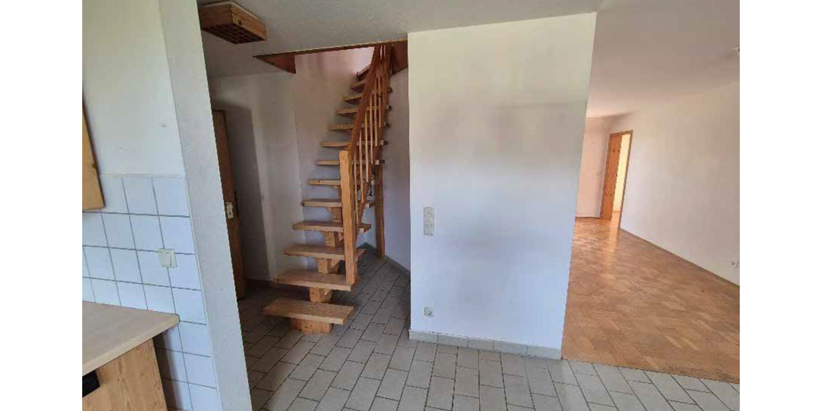 Dachgeschoßwohnung Neuendettelsau - 3 Zimmer, 78 m&sup2;, 231.500&euro; | Angebot:25904077