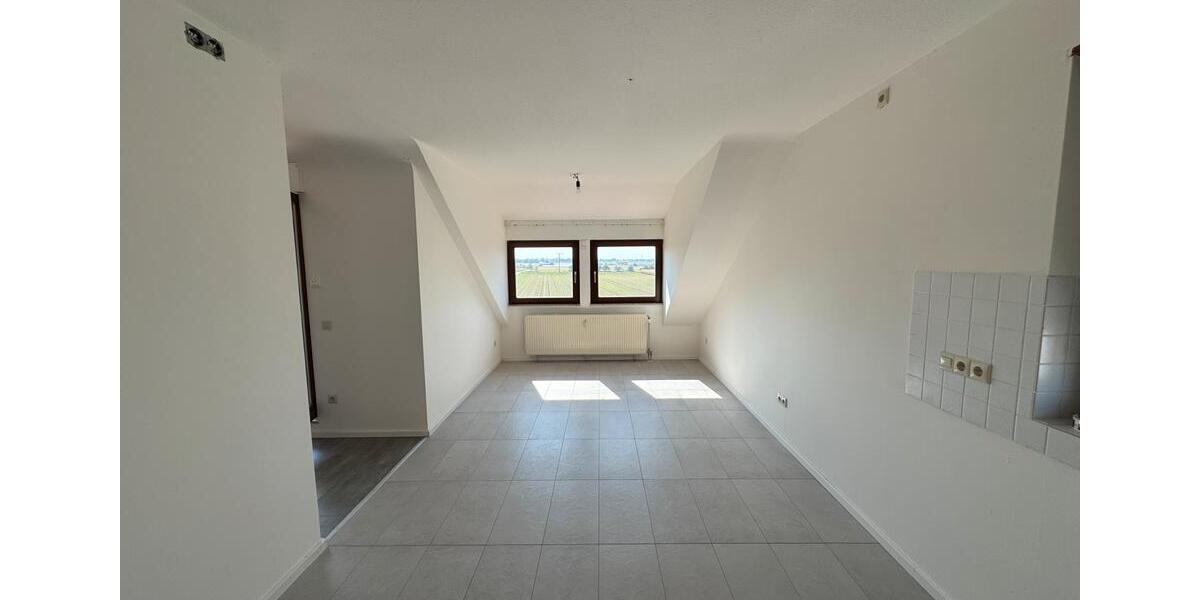 Dachgeschoßwohnung Hirschberg an der Bergstraße - 3.5 Zimmer, 80 m&sup2;, 350.000&euro; | Angebot:24441520