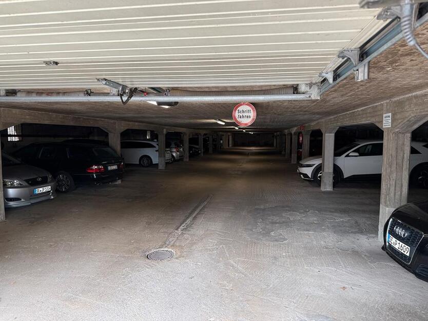 Tiefgaragen-Stellplatz in Ellerau +++ auch für Oldtimer