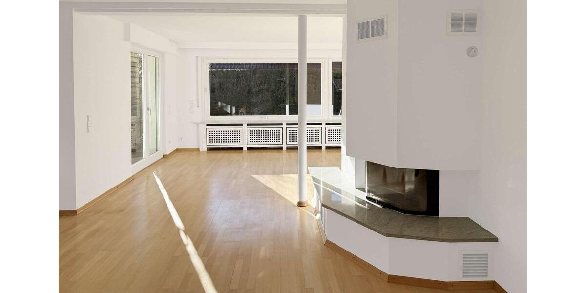 Ihr neues Zuhause in Nürtingen – Stilvoll renoviertes Einfamilienhaus mit Garten und Garagen 5.5 zimmer