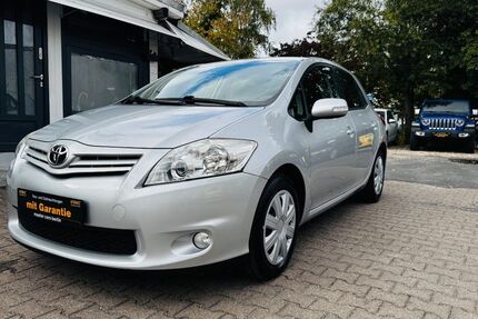 Toyota Auris 83.496 km 8.999 € Berlin 12347