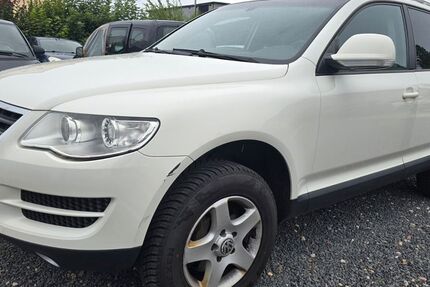VW Touareg 276.300 km 5.000 € Weiden 92637