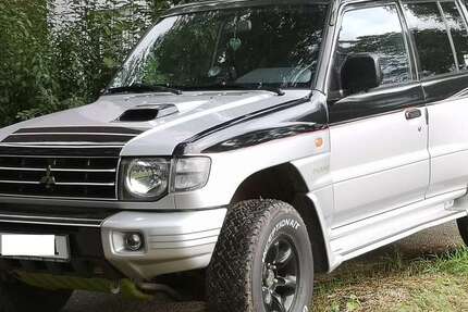 Mitsubishi Pajero 259.325 km 10.000 € Frankfurt am Main - Höchst 65929