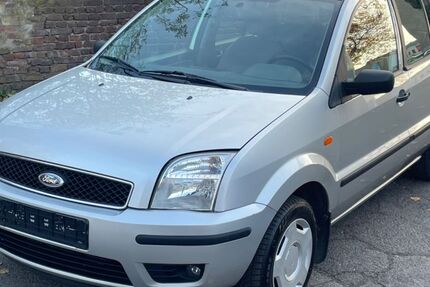 Ford Fusion 89.421 km 2.999 € Krefeld 47799