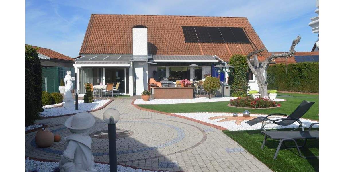 Vielseitiges Unternehmer-Anwesen in Bestzustand! Wohnen. Arbeiten. Leben. Freystadt - Forchheim 9 zimmer