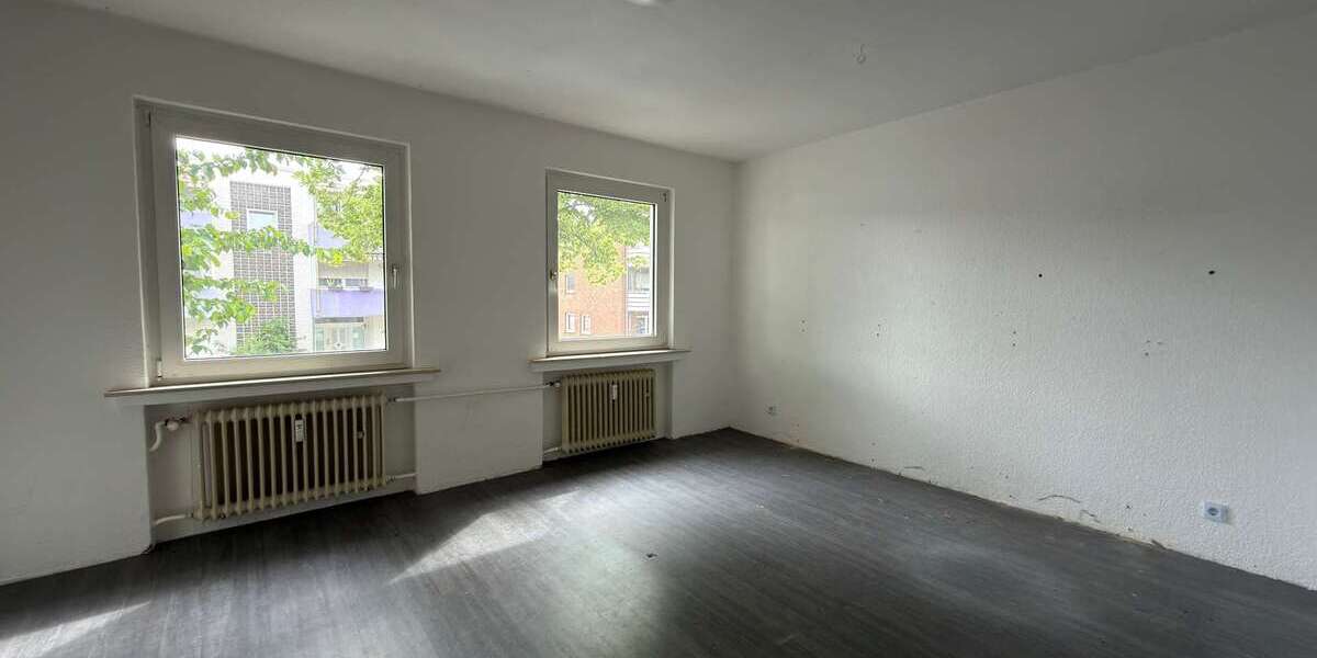 Mehrfamilienhaus mit Potenzial in Dinslaken-Bruch – 5 Wohneinheiten, Garten & Garagen - Mehrfamilienhaus, Wohnhaus Dinslaken Lohberg | Angebot:27119901