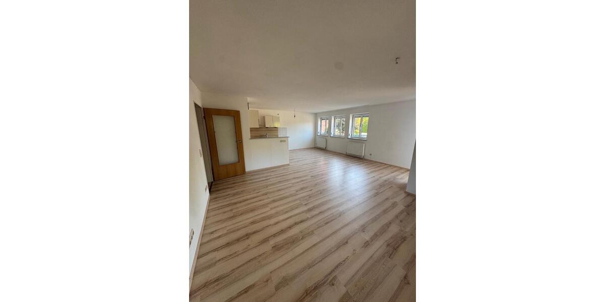 Etagenwohnung Straubing - 2 Zimmer, 71 m&sup2;, 781&euro; | Angebot:26381494