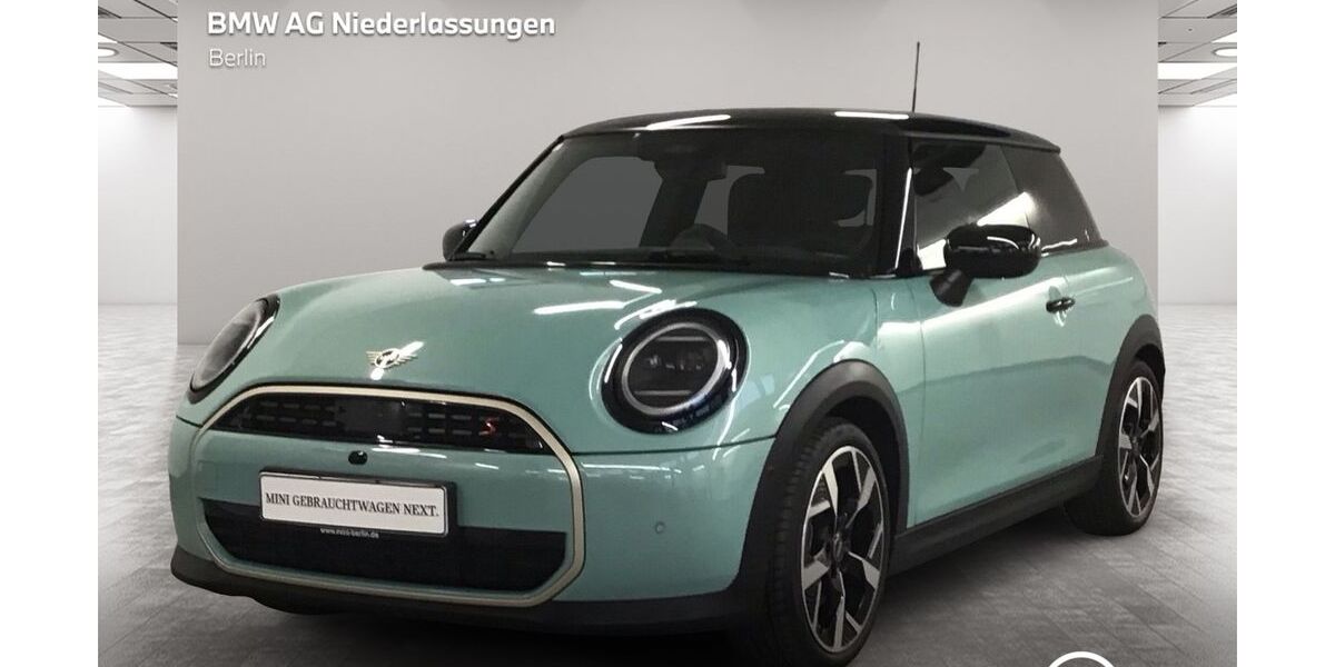 Mini Cooper S Coupé 30.138 km 29.900 € Berlin 12683