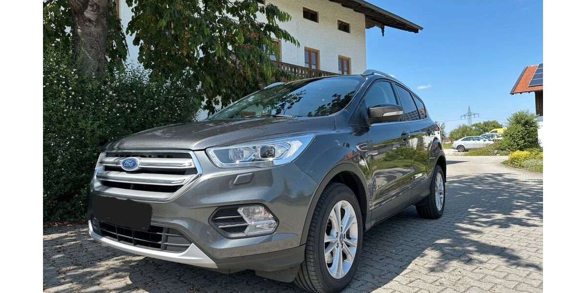 Ford Kuga 123.400 km 16.600 &euro; Söchtenau 83139
