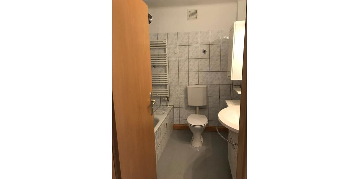 Dachgeschoßwohnung Saarbrücken West - 2 Zimmer, 50 m&sup2;, 97.500&euro; | Angebot:26848309