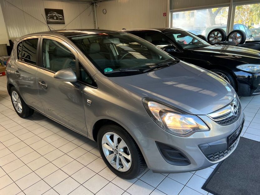 Opel Corsa 95.000 km 8.900 € Berlin 12349